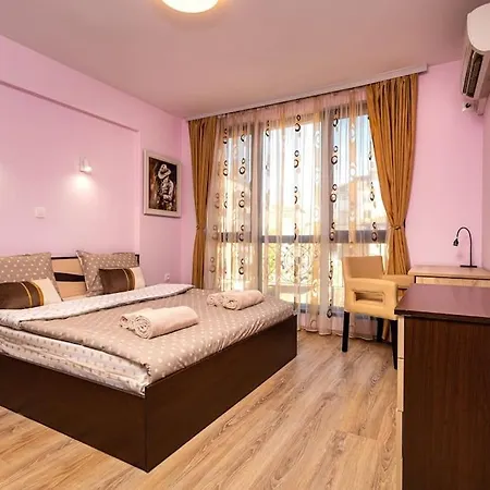 Appartement Spacious By Stefanie / Close To Mu Plovdiv